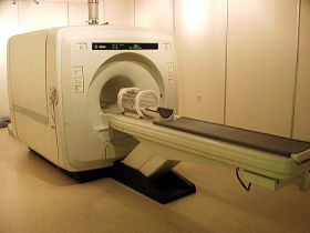 Магнито-резонансный ядерный томограф